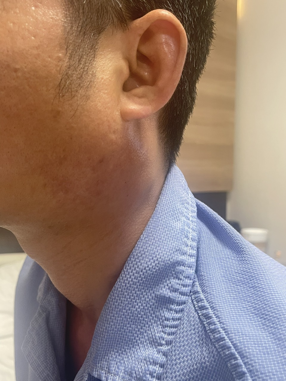 Đỉnh: Cận cảnh quy tr&igrave;nh người Việt được điều trị thuốc miễn dịch ung thư của Nga, gi&aacute; mỗi lọ khoảng 19 triệu- Ảnh 2.