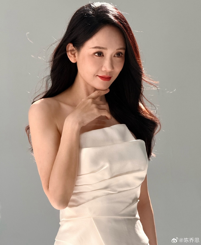 Nhan sắc g&acirc;y sốc của Trần Kiều &Acirc;n khiến 30 triệu người xấu hổ- Ảnh 5.