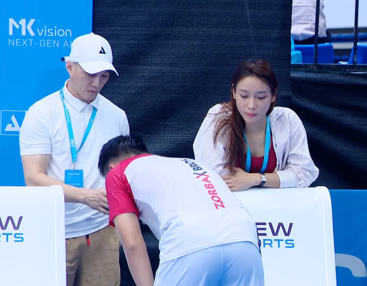 Khoảnh khắc g&acirc;y sốt nh&agrave; L&yacute; Ho&agrave;ng Nam ở PPA Asia 1000: Chồng đ&aacute;nh vợ h&ocirc; &ldquo;out&rdquo;- Ảnh 4.