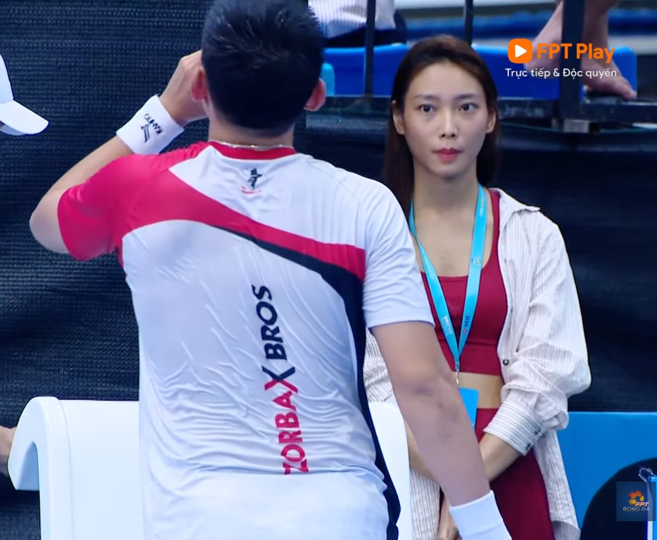 Khoảnh khắc g&acirc;y sốt nh&agrave; L&yacute; Ho&agrave;ng Nam ở PPA Asia 1000: Chồng đ&aacute;nh vợ h&ocirc; &ldquo;out&rdquo;- Ảnh 3.