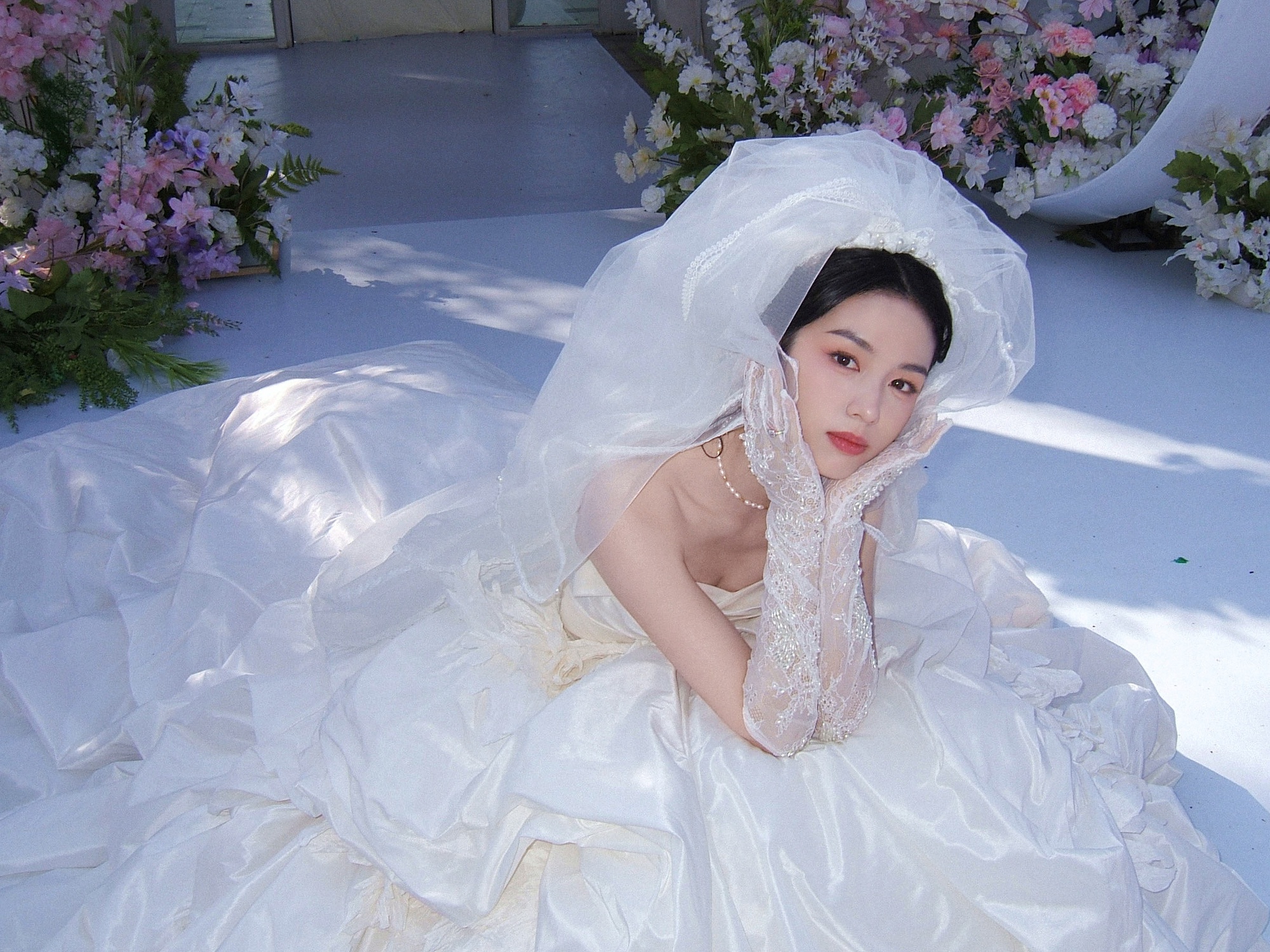 C&ocirc; d&acirc;u đẹp nhất Trung Quốc hiện tại: Sắc v&oacute;c ngọc ng&agrave; vạn người ao ước, l&agrave;n da như được dệt bằng &aacute;nh trăng- Ảnh 5.