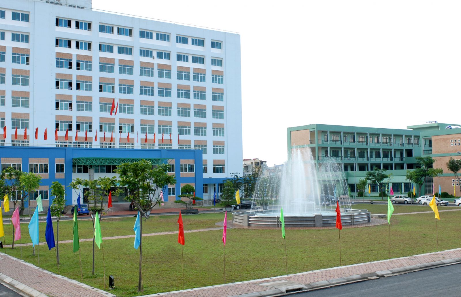 Ng&agrave;nh học "miễn nhiễm với thất nghiệp", kh&aacute;t nh&acirc;n lực trầm trọng tại Việt Nam v&agrave; thế giới, kh&ocirc;ng lo bị AI ảnh hưởng- Ảnh 4.