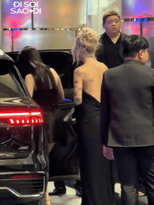 Chi Pu bị t&oacute;m d&iacute;nh l&uacute;c nửa đ&ecirc;m, ai d&egrave; bị b&oacute;ng lưng của mỹ nh&acirc;n Việt n&agrave;y giật spotlight- Ảnh 2.