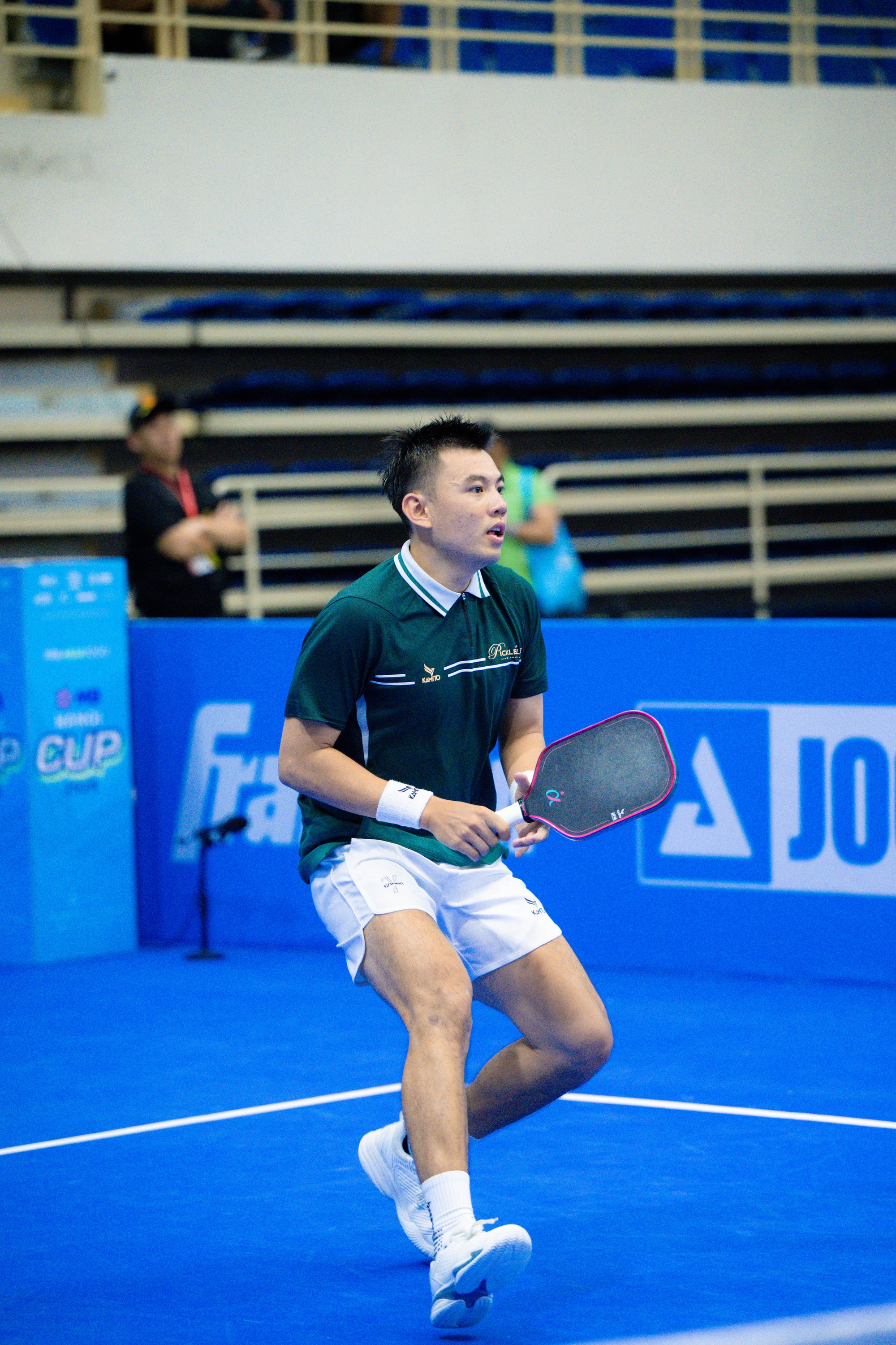 Đẳng cấp: L&yacute; Ho&agrave;ng Nam ch&acirc;n đau tập tễnh vẫn đ&aacute;nh bại Top 4 PPA Christian Alshon- Ảnh 9.