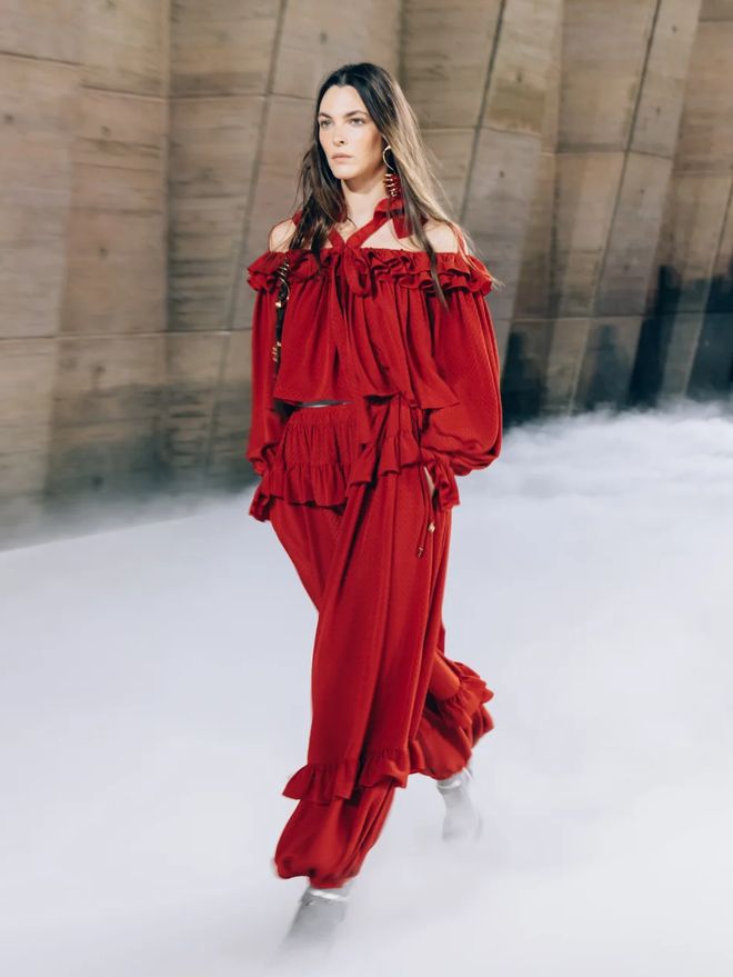 Tưởng "sến sẩm" nhưng đ&acirc;y lại l&agrave; chi tiết cứu rỗi mọi v&oacute;c d&aacute;ng, l&agrave;m khuynh đảo tủ đồ nhất năm 2026- Ảnh 9.