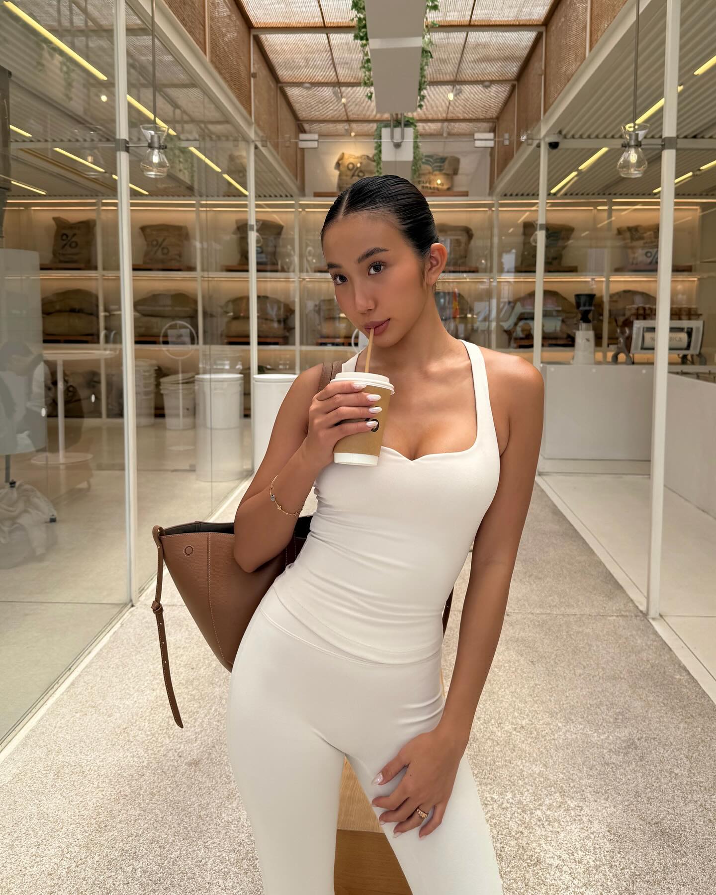 Da n&acirc;u đi với ngực khủng: Nghe th&igrave; "hot" nhưng đ&acirc;u c&oacute; an to&agrave;n!- Ảnh 6.