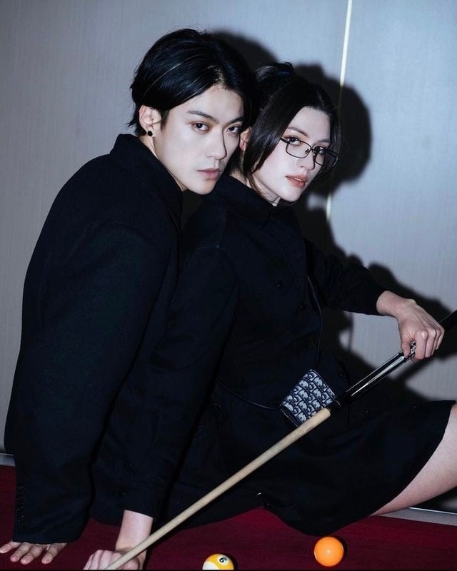 Một Chị Đẹp phi giới t&iacute;nh hẹn h&ograve; staff nữ trong show, mất t&iacute;ch suốt 4 th&aacute;ng h&oacute;a ra v&igrave; bận đưa 