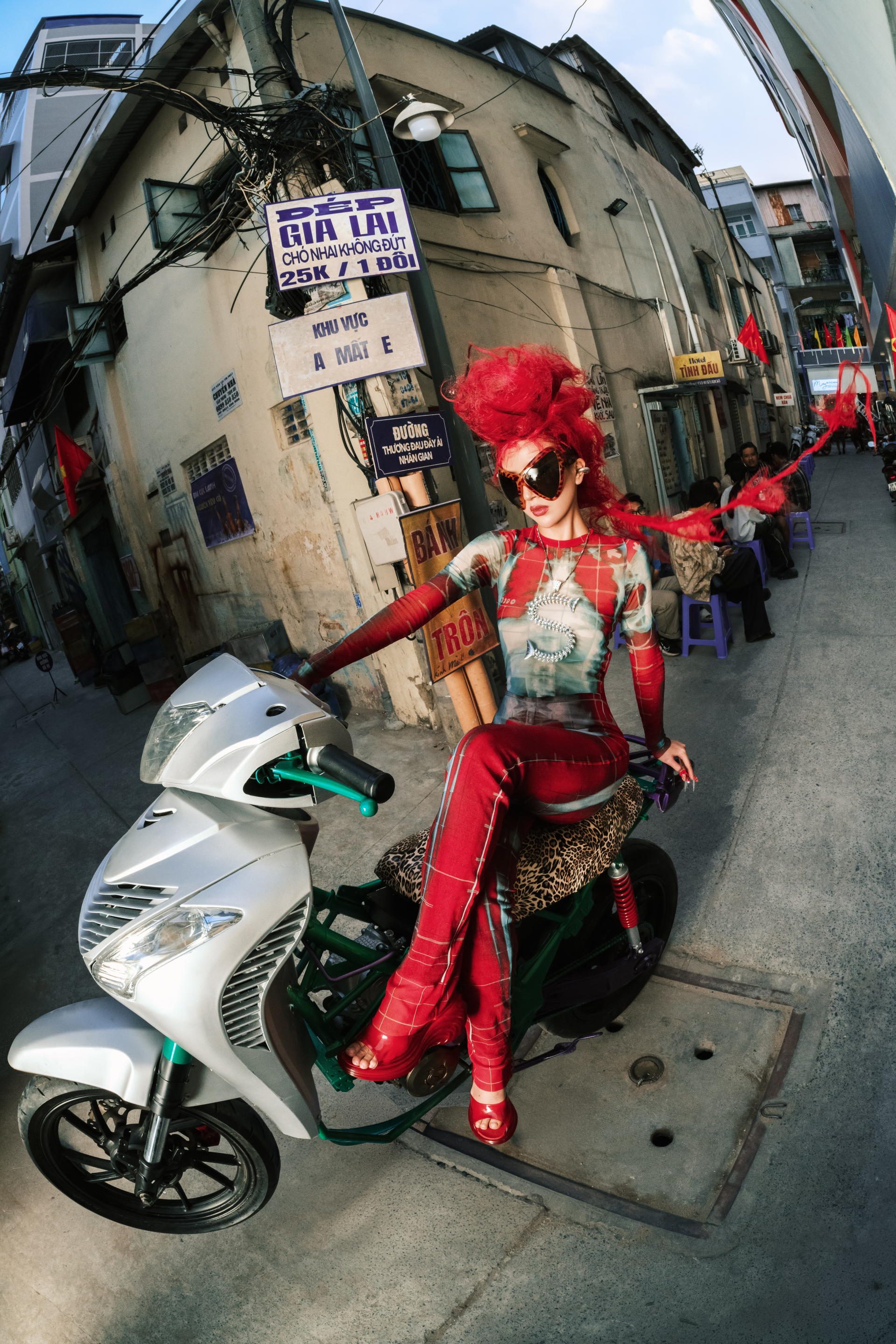 T&oacute;c Ti&ecirc;n thốt l&ecirc;n: &ldquo;Quỳnh Anh Shyn rất tệ&rdquo;- Ảnh 5.