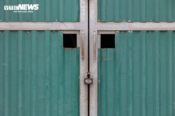 Cận cảnh l&ograve; mổ tuồn gần 300 tấn lợn bệnh v&agrave;o trường học, chợ đầu mối ở H&agrave; Nội- Ảnh 16.