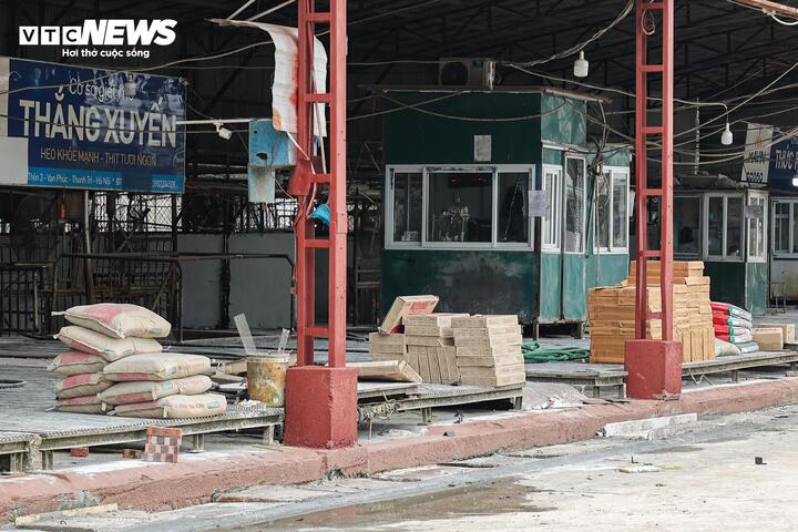 Cận cảnh l&ograve; mổ tuồn gần 300 tấn lợn bệnh v&agrave;o trường học, chợ đầu mối ở H&agrave; Nội- Ảnh 11.