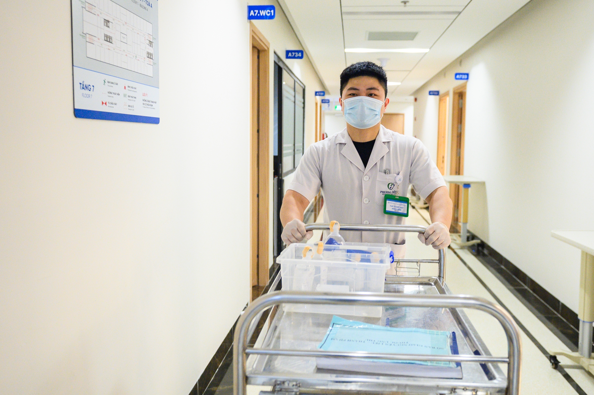 Đỉnh: Cận cảnh quy tr&igrave;nh người Việt được điều trị thuốc miễn dịch ung thư của Nga, gi&aacute; mỗi lọ khoảng 19 triệu- Ảnh 14.