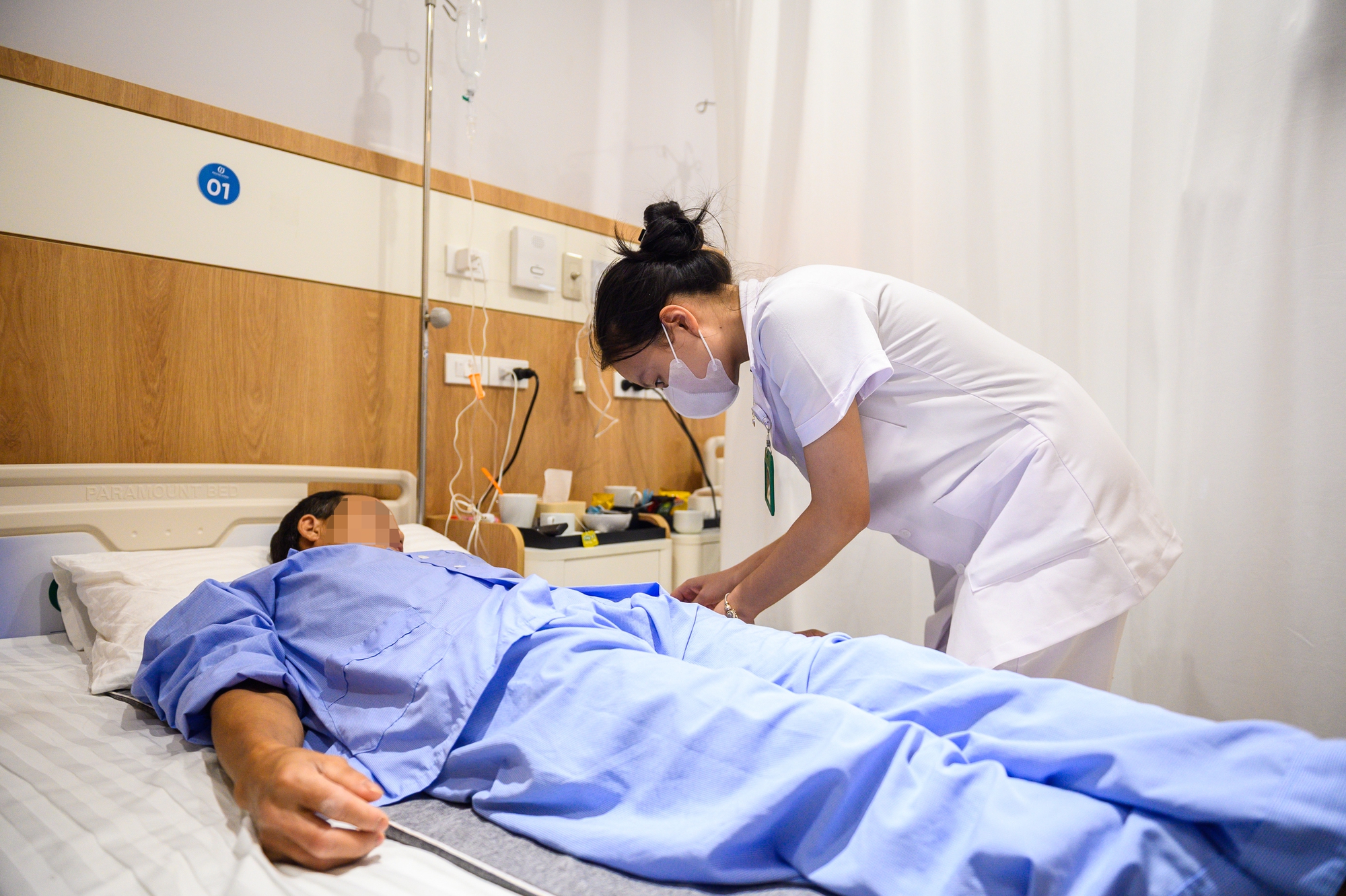 Đỉnh: Cận cảnh quy tr&igrave;nh người Việt được điều trị thuốc miễn dịch ung thư của Nga, gi&aacute; mỗi lọ khoảng 19 triệu- Ảnh 15.