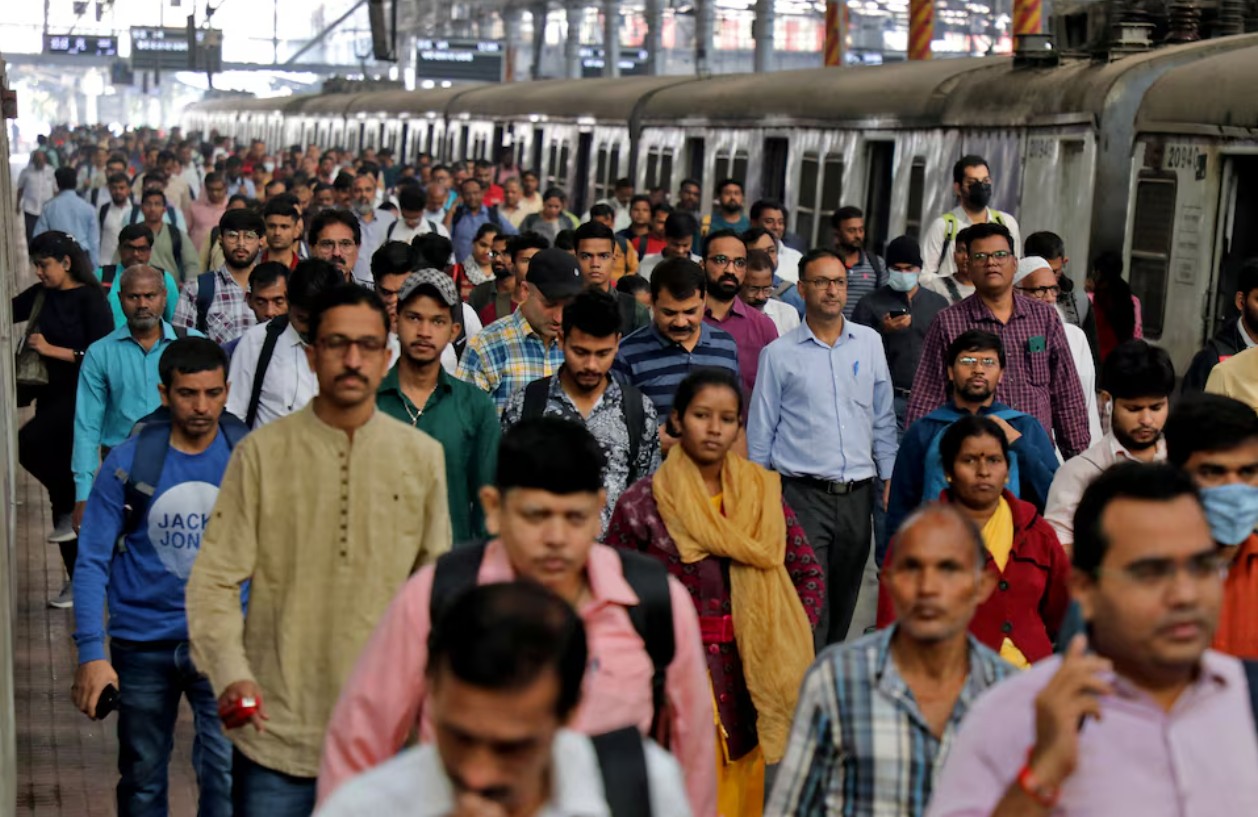 Quốc gia huy động tới 3 triệu quan chức thực hiện nhiệm vụ "lịch sử" cho người d&acirc;n: Ước t&iacute;nh k&eacute;o d&agrave;i suốt 2026- Ảnh 1.