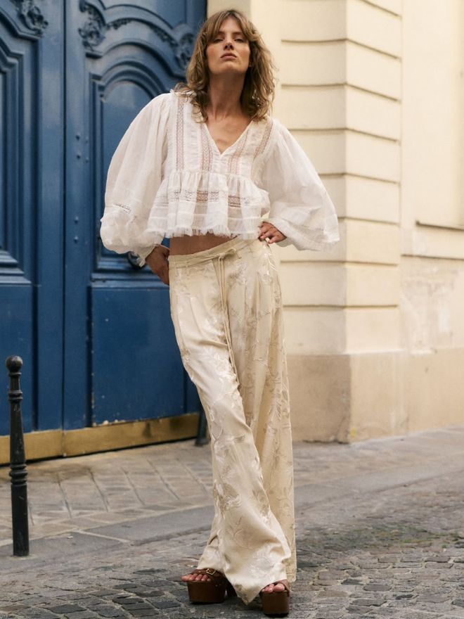 Tưởng "sến sẩm" nhưng đ&acirc;y lại l&agrave; chi tiết cứu rỗi mọi v&oacute;c d&aacute;ng, l&agrave;m khuynh đảo tủ đồ nhất năm 2026- Ảnh 18.