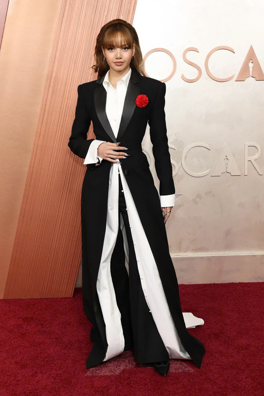 Mỹ nh&acirc;n đẹp nhất thế giới kh&oacute; đ&aacute;nh bại: Được Bộ Văn h&oacute;a vinh danh, t&agrave;i sản ngh&igrave;n tỷ đếm kh&ocirc;ng xuể- Ảnh 10.