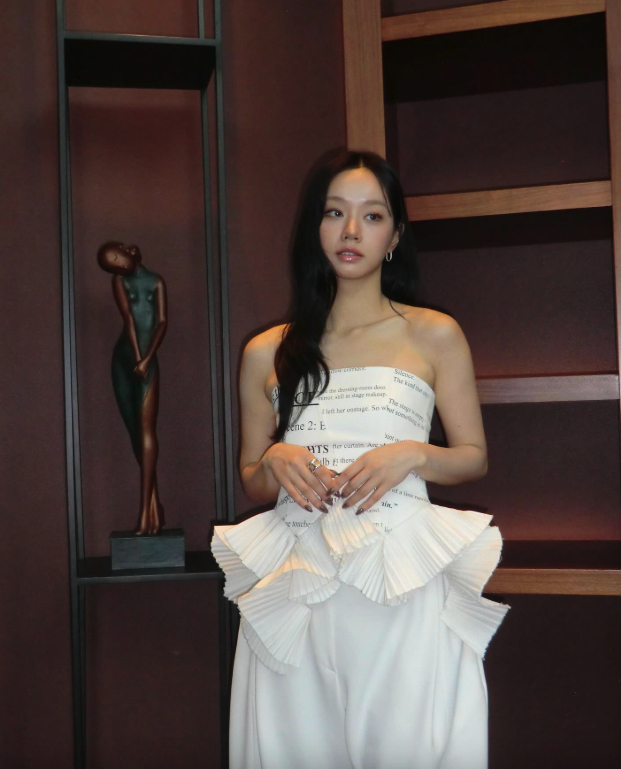 Da n&acirc;u đi với ngực khủng: Nghe th&igrave; "hot" nhưng đ&acirc;u c&oacute; an to&agrave;n!- Ảnh 18.