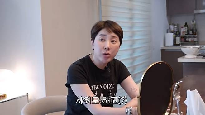 Nữ ca sĩ hạng A bị chồng doanh nh&acirc;n &ldquo;đ&aacute;&rdquo; sau nửa năm cưới: Thất nghiệp, phải b&aacute;n hết 800 đ&ocirc;i gi&agrave;y h&agrave;ng hiệu để sống qua ng&agrave;y- Ảnh 2.