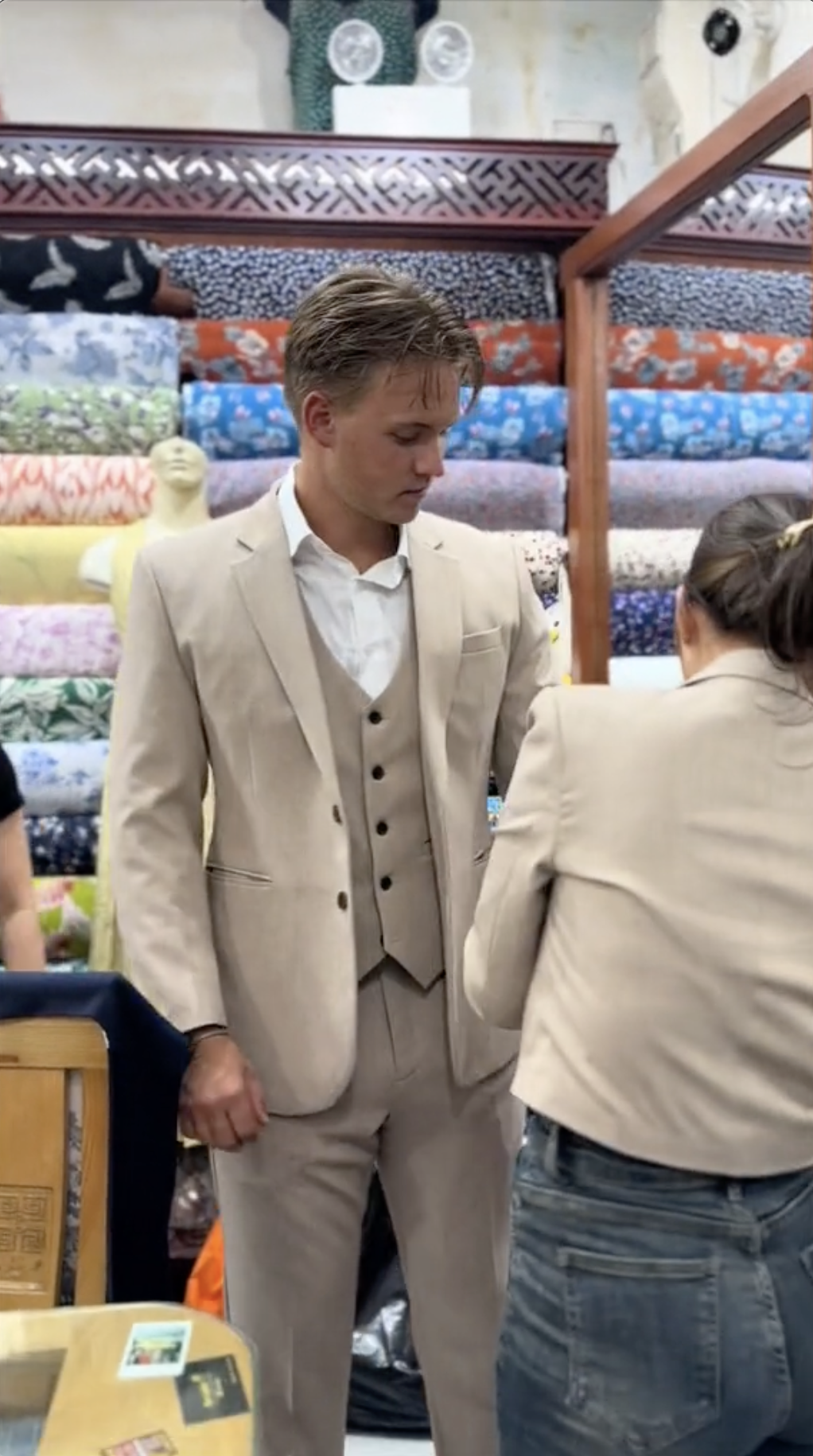 Kh&aacute;ch T&acirc;y tr&ecirc;n khắp thế giới đang đồn thổi 1 điều về dịch vụ may đồ ở Hội An- Ảnh 2.