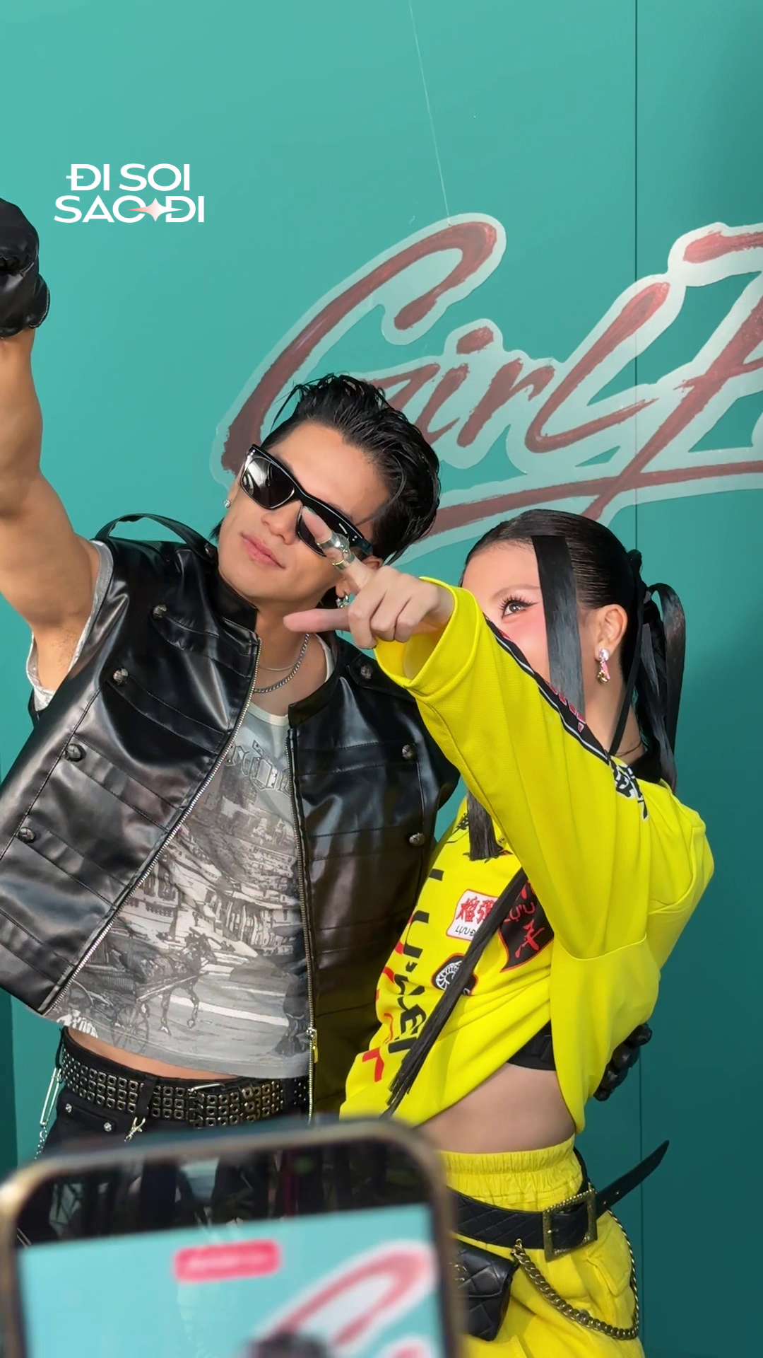 Thảm đỏ hot nhất h&ocirc;m nay: Trấn Th&agrave;nh c&ugrave;ng nửa showbiz hội tụ v&igrave; Quỳnh Anh Shyn, T&oacute;c Ti&ecirc;n - Chi Pu l&ecirc;n đồ &ldquo;chặt ch&eacute;m&rdquo;- Ảnh 6.