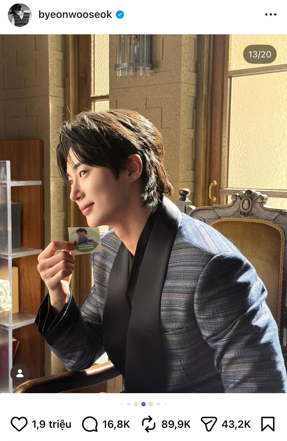 Cặp đ&ocirc;i phim giả t&igrave;nh thật ngầm c&ocirc;ng khai h&uacute;t 2 triệu like: Nh&agrave; trai đẹp v&ocirc; đối đang khiến to&agrave;n cầu ph&aacute;t cuồng- Ảnh 2.