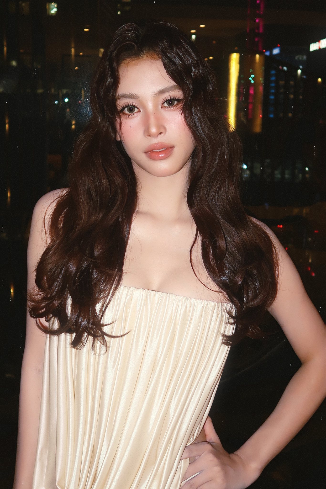 8 năm rồi netizen vẫn tiếc nuối v&igrave; c&ocirc; g&aacute;i n&agrave;y thua Tiểu Vy: Học vấn đỉnh, kh&ocirc;ng phải "b&igrave;nh hoa di động"!- Ảnh 10.