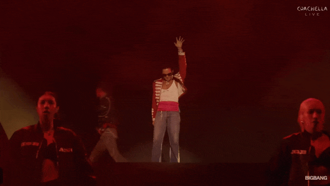 BIGBANG kết m&agrave;n Coachella 2026: Biển 80 ngh&igrave;n người b&ugrave;ng nổ, loạt hit huyền thoại trả lời cho cả thế giới biết như thế n&agrave;o l&agrave; Kpop! - Ảnh 3.