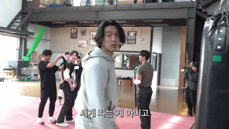 Sự hết thời của nam diễn vi&ecirc;n bị bắt tại s&acirc;n bay v&igrave; d&ugrave;ng chất cấm: 3.000 ng&agrave;y ăn b&aacute;m vợ ca sĩ, nhan sắc xuống cấp kh&ocirc;ng phanh- Ảnh 6.