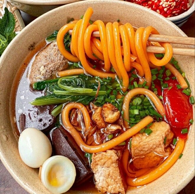 Đập tan định kiến đất đỏ bụi m&ugrave;, đ&ocirc; thị duy nhất T&acirc;y Nguy&ecirc;n thu hơn 13.000 tỷ đồng nhờ đường hầm cổ thụ xuy&ecirc;n l&ograve;ng phố n&uacute;i- Ảnh 10.