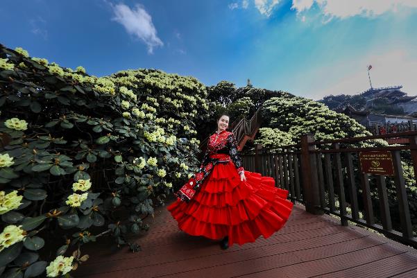 Kh&aacute;m ph&aacute; g&igrave; ở &ldquo;thị trấn đẹp nhất thế giới&rdquo; dịp nghỉ lễ giỗ tổ v&agrave; 30/4 - 1/5? - Ảnh 7.