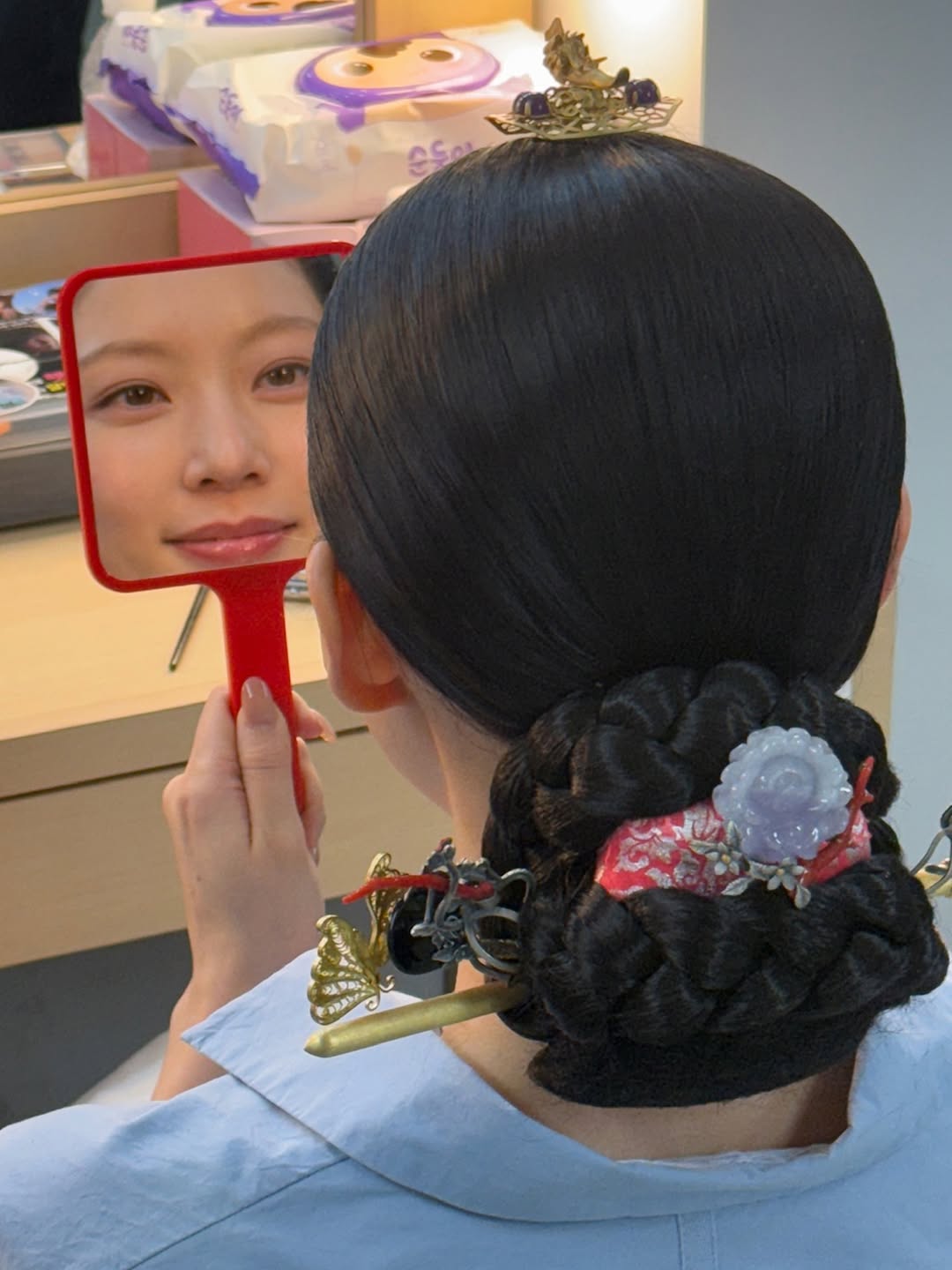 Mỹ nh&acirc;n đang khiến IU lu mờ: Đẹp ho&agrave;n hảo đến độ được v&iacute; như &ldquo;perfect queen&rdquo;- Ảnh 4.