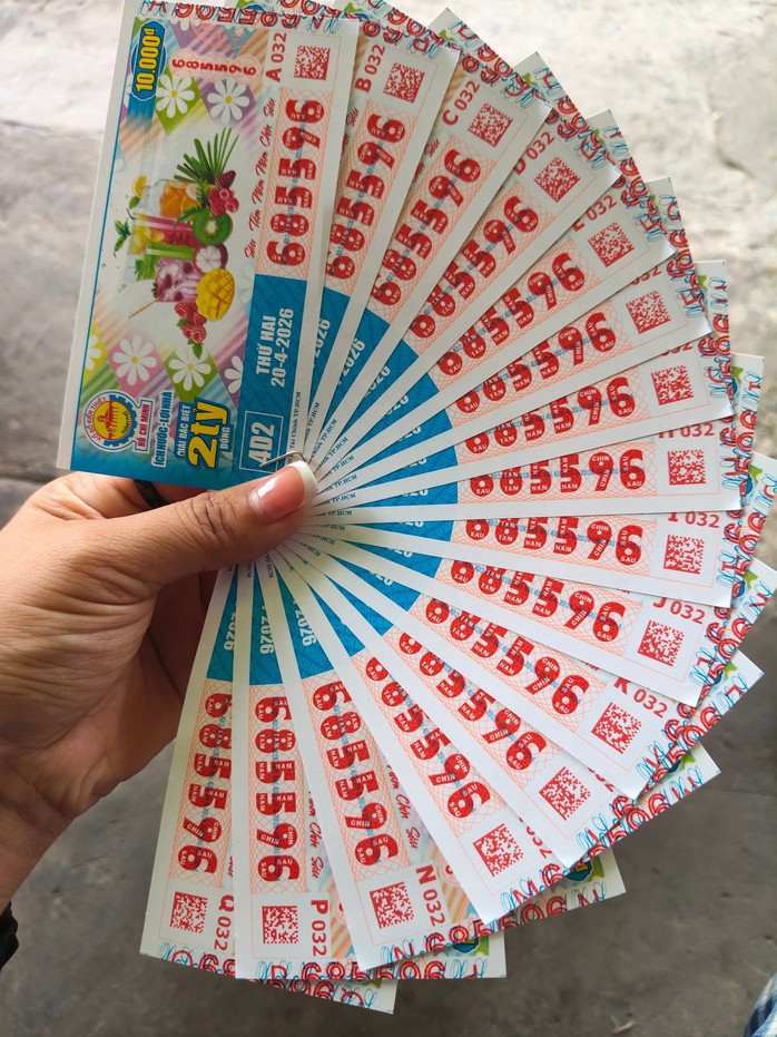 S&aacute;ng 20-4, t&igrave;m ra nơi tr&uacute;ng giải độc đắc v&eacute; số Ki&ecirc;n Giang v&agrave; Đ&agrave; Lạt - Ảnh 5.