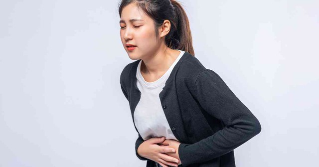 Mắc ung thư dạ d&agrave;y giai đoạn cuối ở tuổi 33: Lời hối hận muộn m&agrave;ng của c&ocirc; g&aacute;i trẻ v&igrave; bỏ lỡ 4 "t&iacute;n hiệu cầu cứu" từ cơ thể- Ảnh 2.