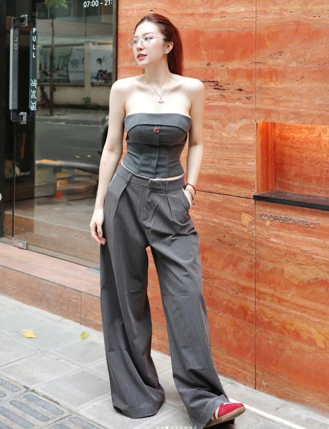 Vợ y&ecirc;u 14 năm của Qu&acirc;n A.P: Visual như Lưu Diệc Phi, body c&ograve;n đỉnh hơn!- Ảnh 8.