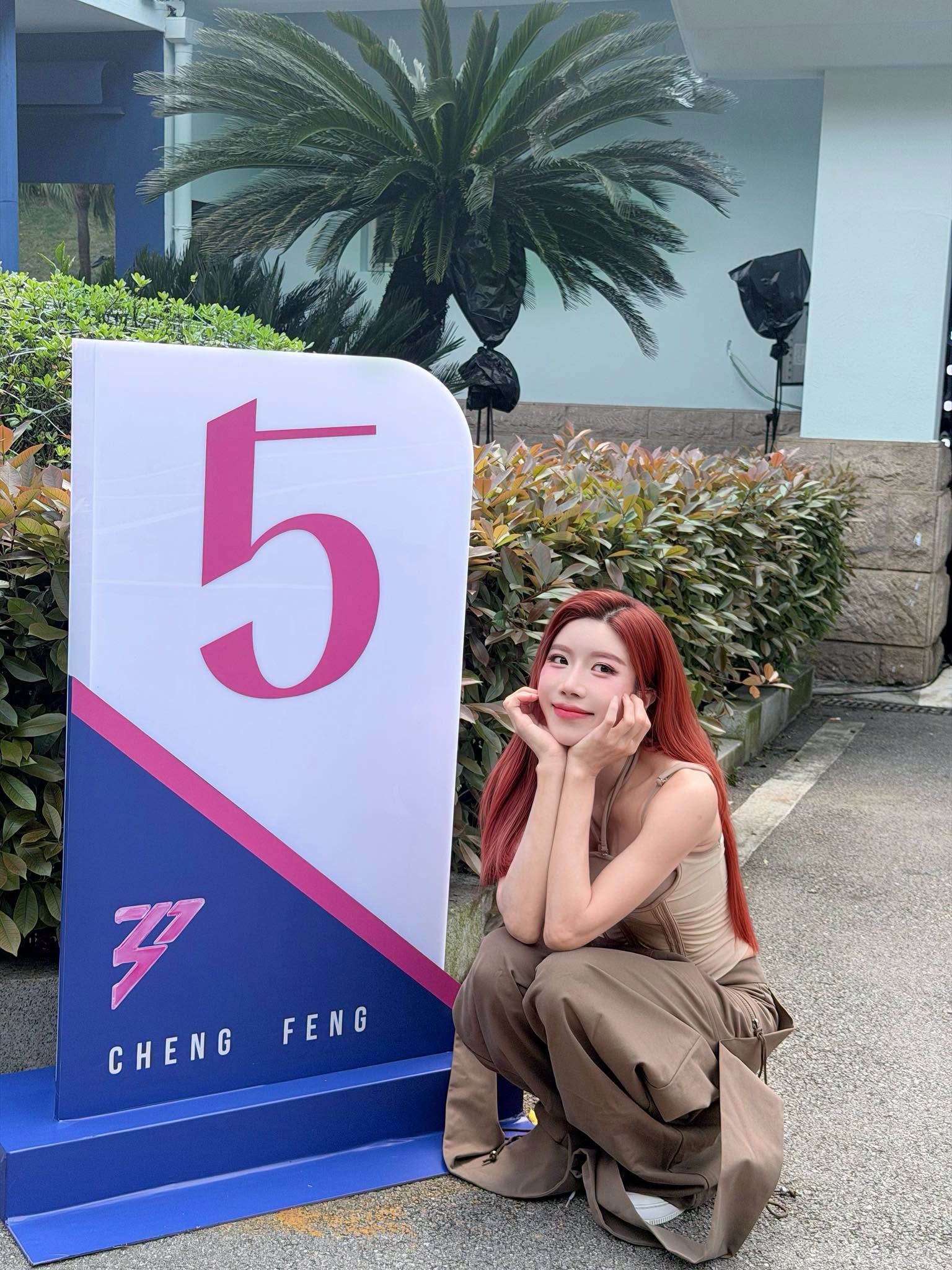 Tiết lộ g&acirc;y sốc về show Trung Quốc Trang Ph&aacute;p đang thi: Ekip kh&oacute;a cửa toilet, để 33 Chị Đẹp nhịn đi vệ sinh hơn 8 tiếng- Ảnh 4.