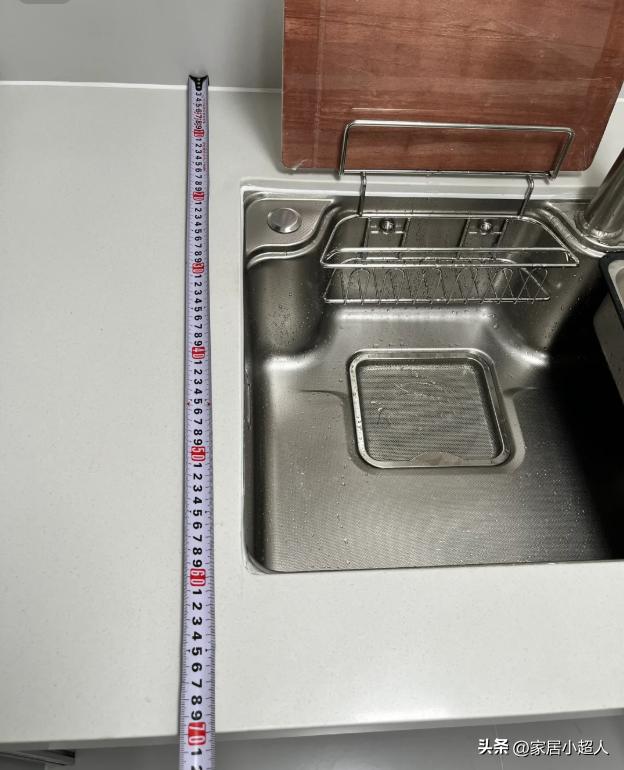 Sau 2 lần sửa bếp, t&ocirc;i nhận ra: Sai 4 k&iacute;ch thước n&agrave;y khiến việc nấu ăn ng&agrave;y c&agrave;ng mệt- Ảnh 2.