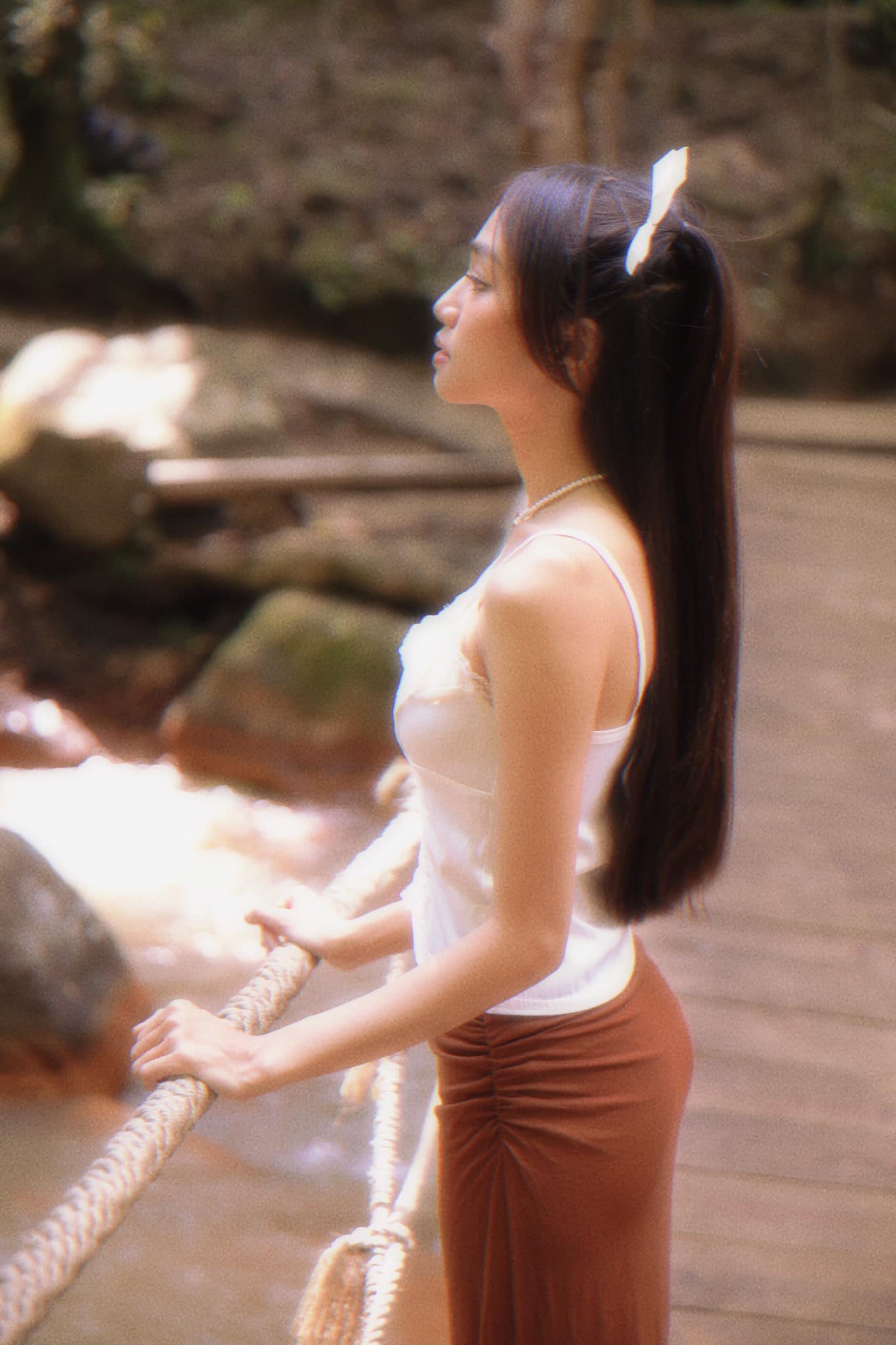 Tiểu tam trơ trẽn trong phim "B&oacute;ng ma hạnh ph&uacute;c": Ngo&agrave;i đời c&ograve;n sexy gợi cảm "ăn đứt" trong phim- Ảnh 14.