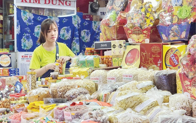 Đề xuất ngưỡng chịu thuế với hộ kinh doanh l&agrave; 2 tỷ đồng- Ảnh 2.