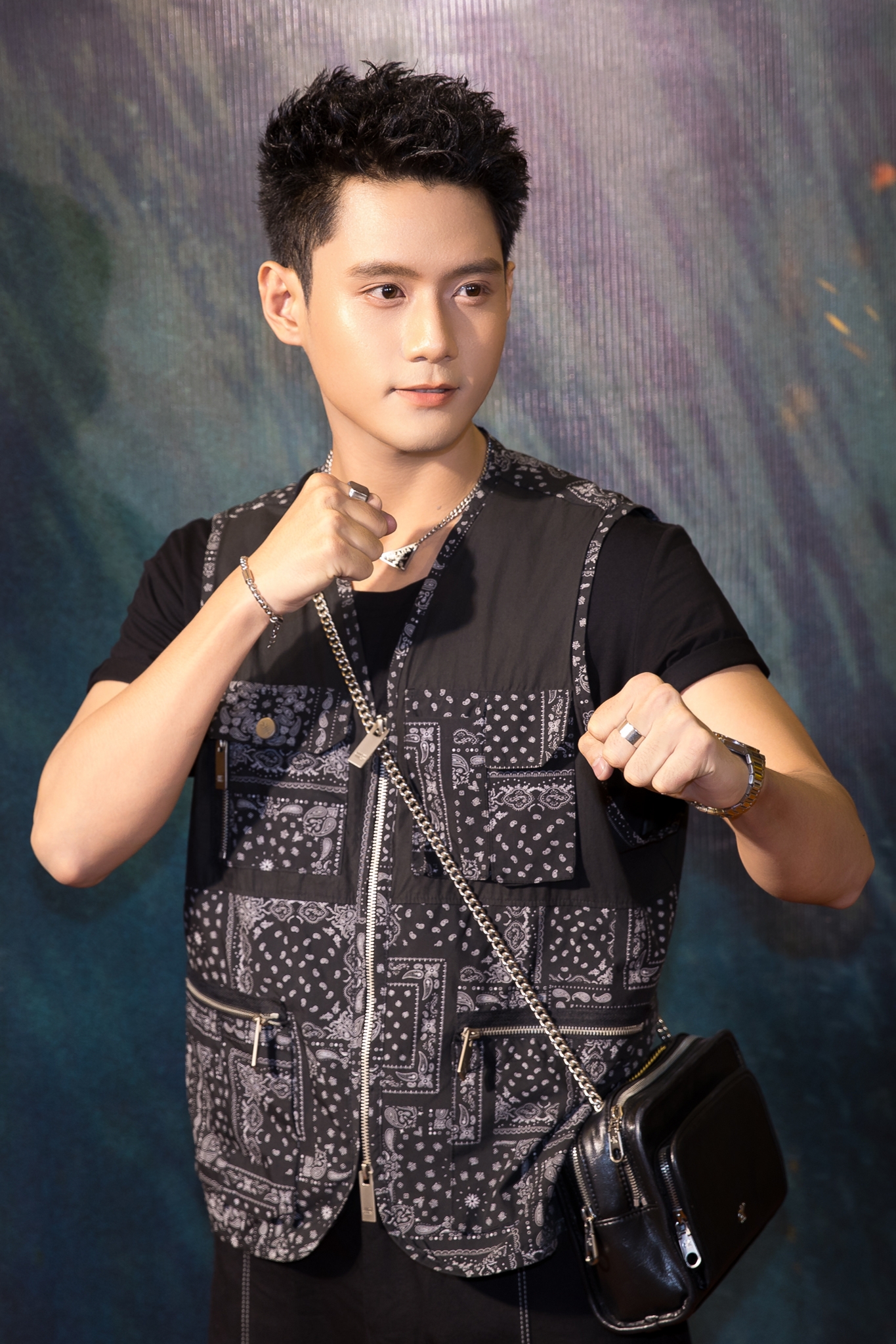 Thảm đỏ HOT nhất h&ocirc;m nay: Phương Anh Đ&agrave;o - Nh&atilde; Phương đọ visual kh&eacute;t lẹt, Chi Pu vừa xuất hiện đ&atilde; g&acirc;y n&aacute;o loạn- Ảnh 10.