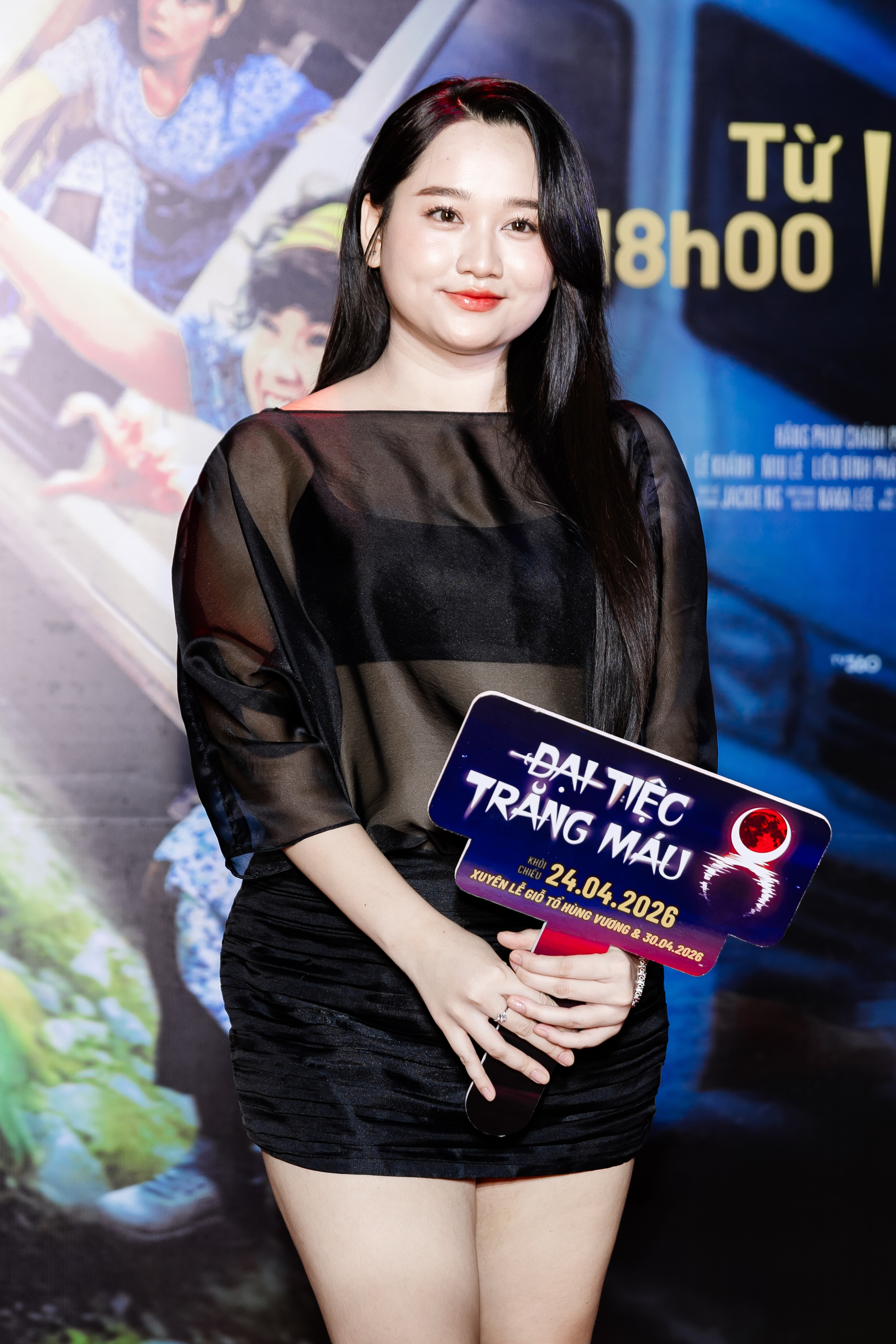 Thảm đỏ Đại Tiệc Trăng M&aacute;u 8: Tam Triều D&acirc;ng - V&otilde; Điền Gia Huy đẹp đ&ocirc;i chết mất, visual Miu L&ecirc; g&acirc;y sốc MXH- Ảnh 8.