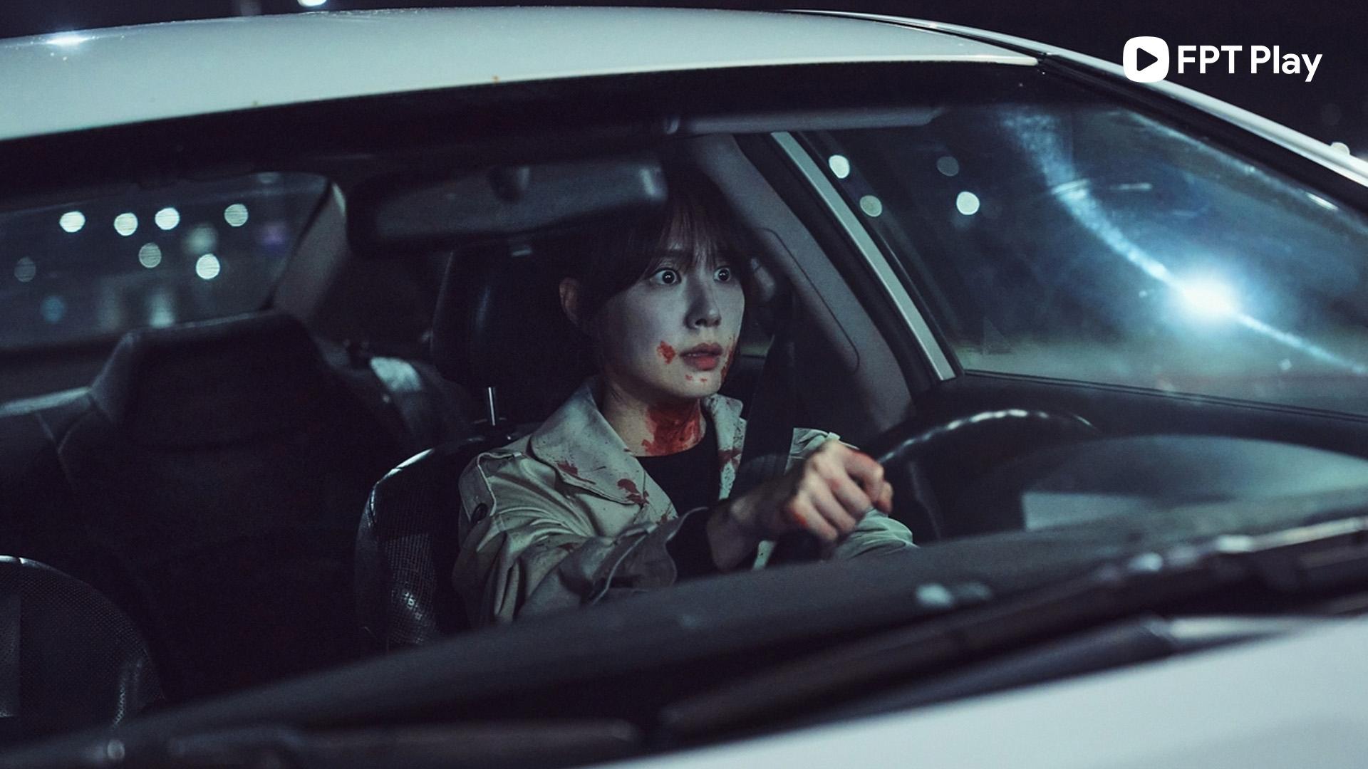 Phim H&agrave;n th&aacute;ng 4: khẩu vị lạ từ &ldquo;B&ugrave; Nh&igrave;n B&oacute;ng Đ&ecirc;m&rdquo; v&agrave; &ldquo;Kẻ Th&ugrave; Chung Giường&rdquo; - Ảnh 1.