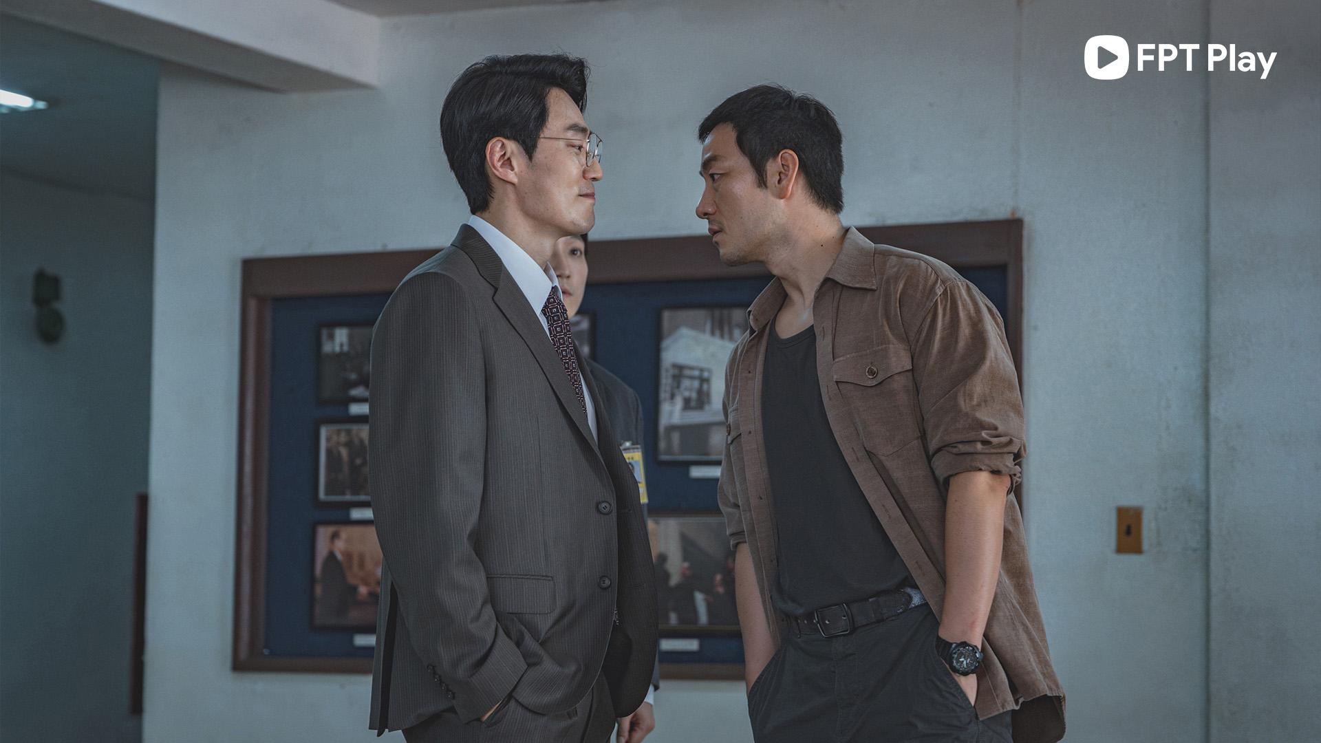 Phim H&agrave;n th&aacute;ng 4: khẩu vị lạ từ &ldquo;B&ugrave; Nh&igrave;n B&oacute;ng Đ&ecirc;m&rdquo; v&agrave; &ldquo;Kẻ Th&ugrave; Chung Giường&rdquo; - Ảnh 4.