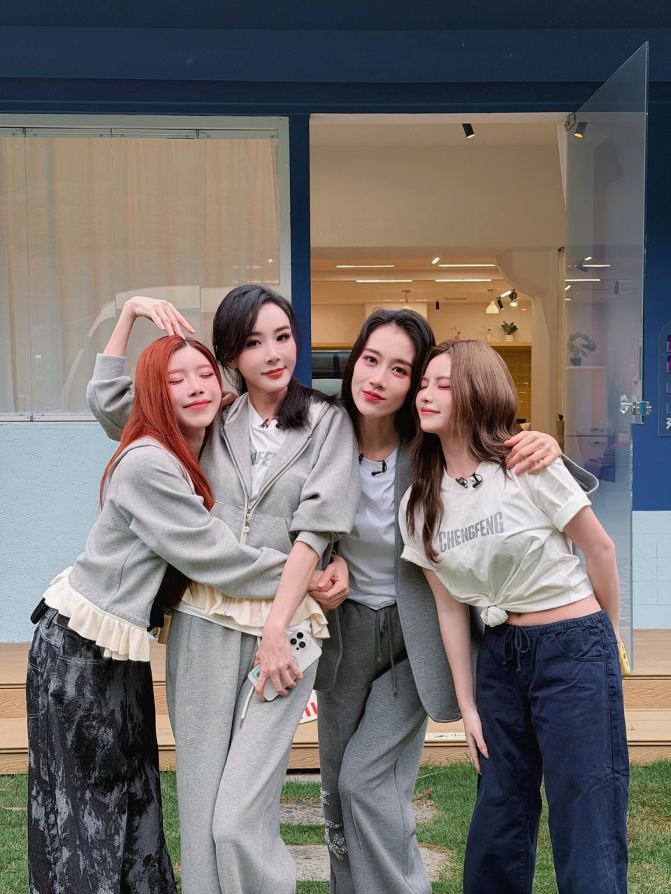 &ldquo;Đệ nhất mỹ nh&acirc;n showbiz&rdquo; từng đ&aacute;nh bại Trang Ph&aacute;p: Giọng ngọt gợi nhớ cả thanh xu&acirc;n, visual U60 th&aacute;ch thức thời gian- Ảnh 7.