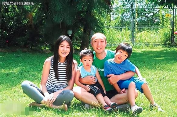 Showbiz c&oacute; mỹ nh&acirc;n kh&ocirc;ng ai d&aacute;m đắc tội: C&ocirc;ng ch&uacute;a gia tộc 300.000 tỷ, c&oacute; bản hit được đem đi tỏ t&igrave;nh nhiều nhất cả nước - Ảnh 10.