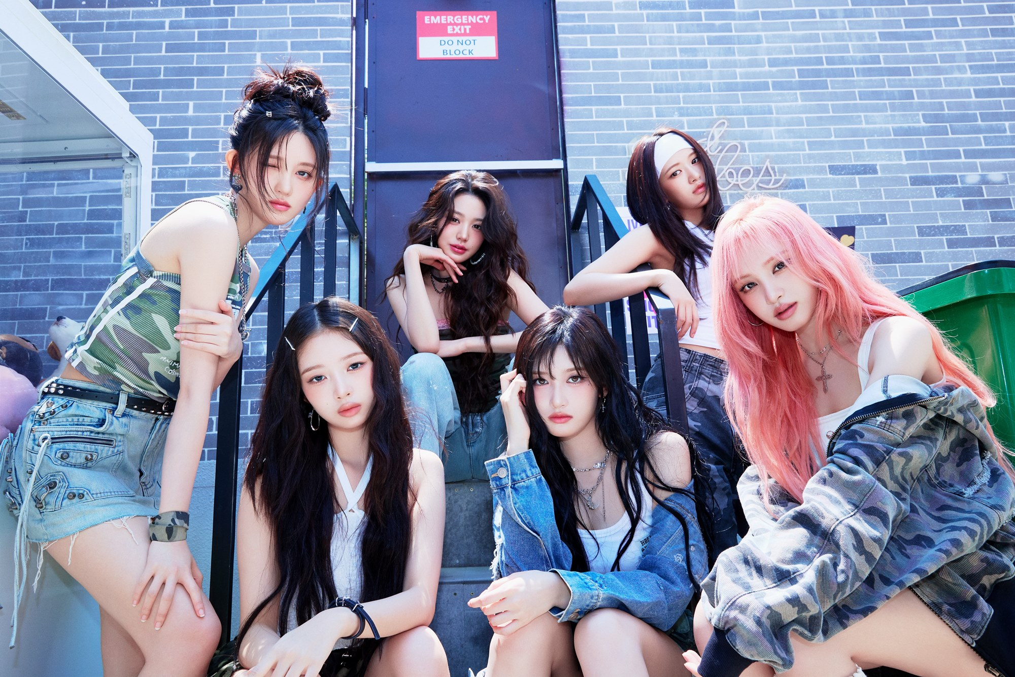 Đến lượt nh&oacute;m nữ kh&ocirc;ng lỗ hổng visual trầy trật b&aacute;n v&eacute; concert, &ldquo;c&ocirc;ng ch&uacute;a Kpop&rdquo; g&aacute;nh kh&ocirc;ng nổi chuyến n&agrave;y- Ảnh 9.