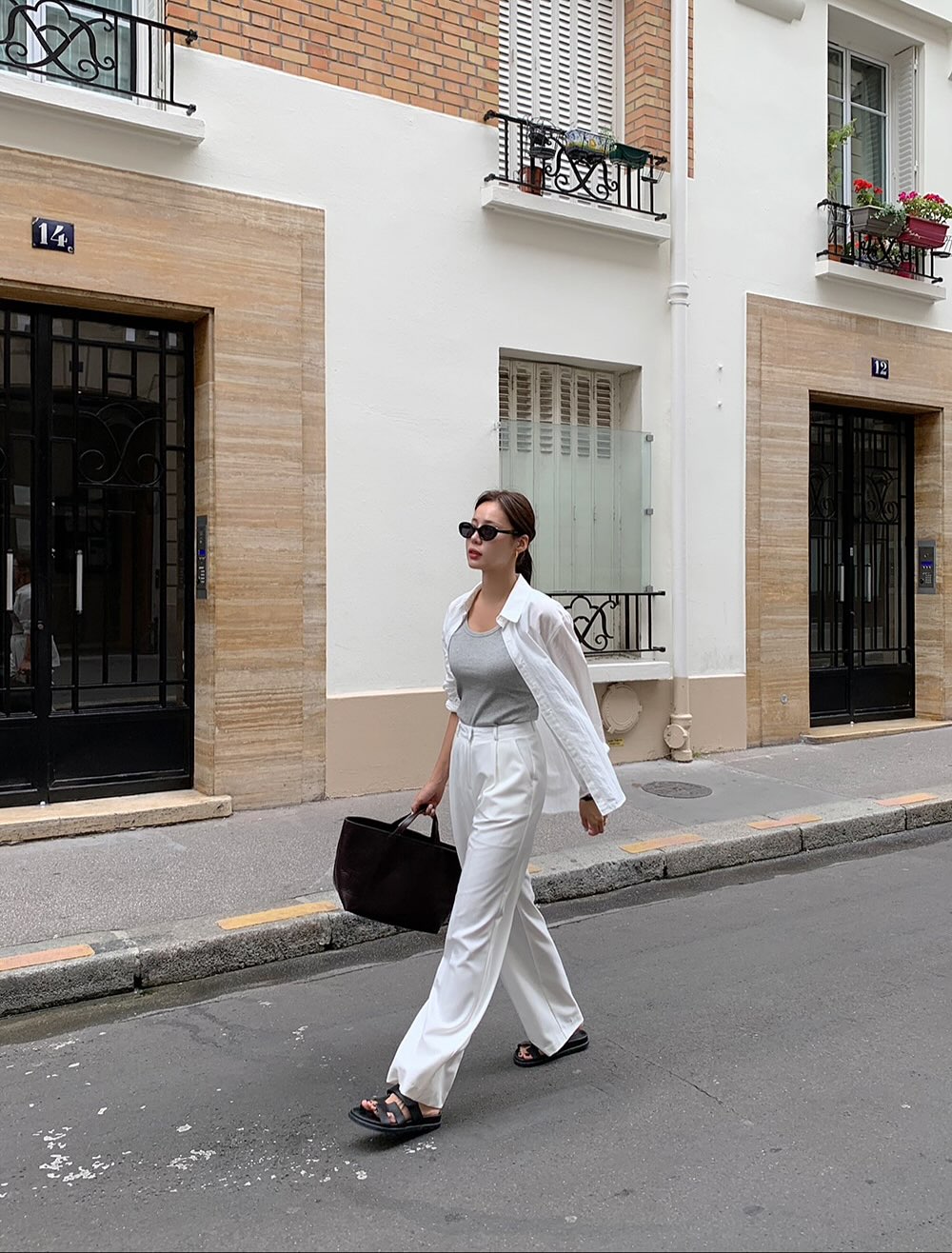 4 kiểu gi&agrave;y bệt "tinh hoa hội tụ" chị em nhất định phải c&oacute; nếu kh&ocirc;ng th&iacute;ch đi gi&agrave;y cao g&oacute;t- Ảnh 2.