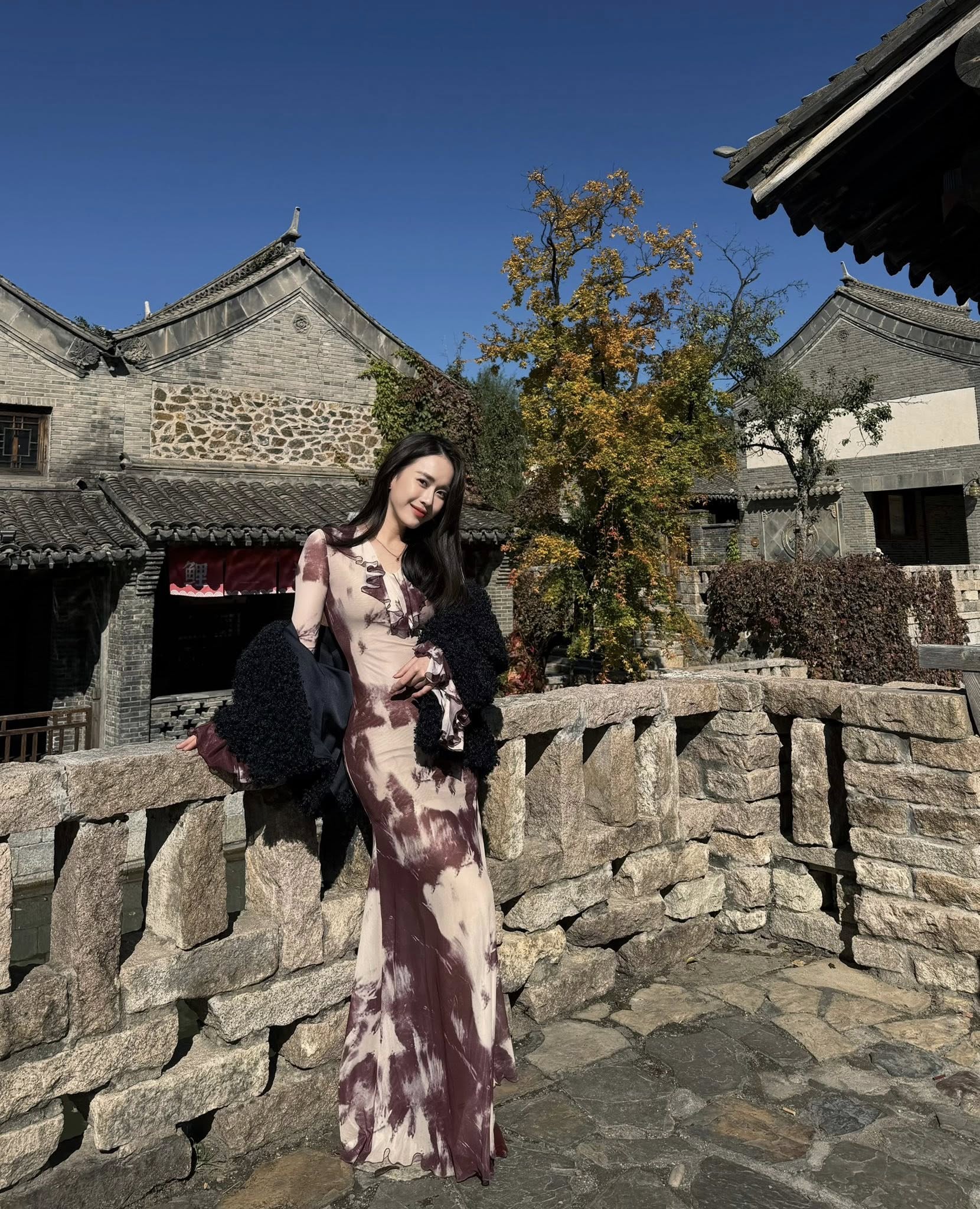 "MC xinh nhất VTV" mặc đẹp kh&ocirc;ng trượt ph&aacute;t n&agrave;o: Đẻ 2 con body vẫn nuột, s&agrave;nh điệu hơn thời c&ograve;n son- Ảnh 4.