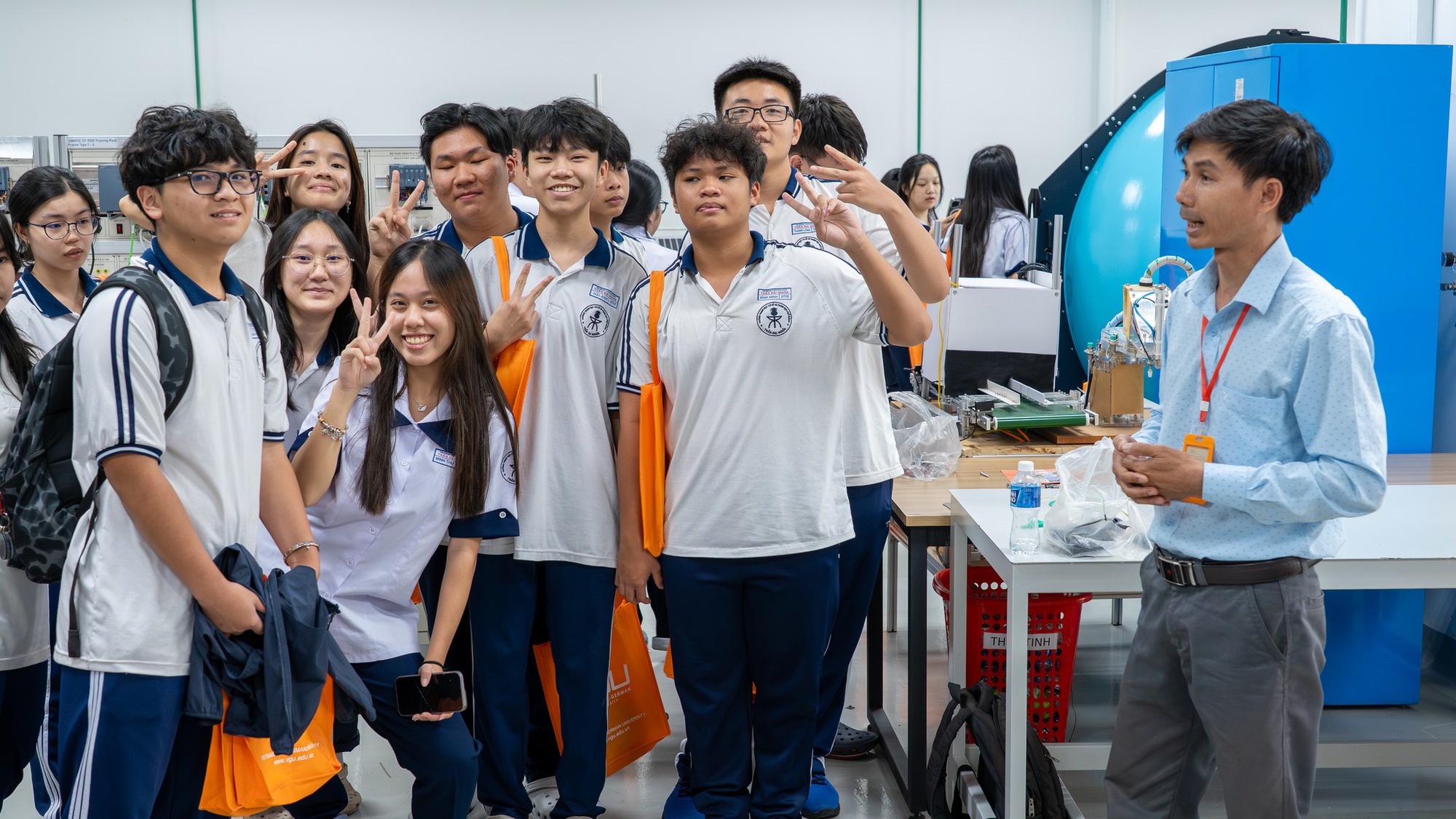 Gần 170.000 học sinh TPHCM bắt đầu đăng k&yacute; nguyện vọng thi lớp 10: Chi tiết hướng dẫn đăng k&yacute; - Ảnh 2.