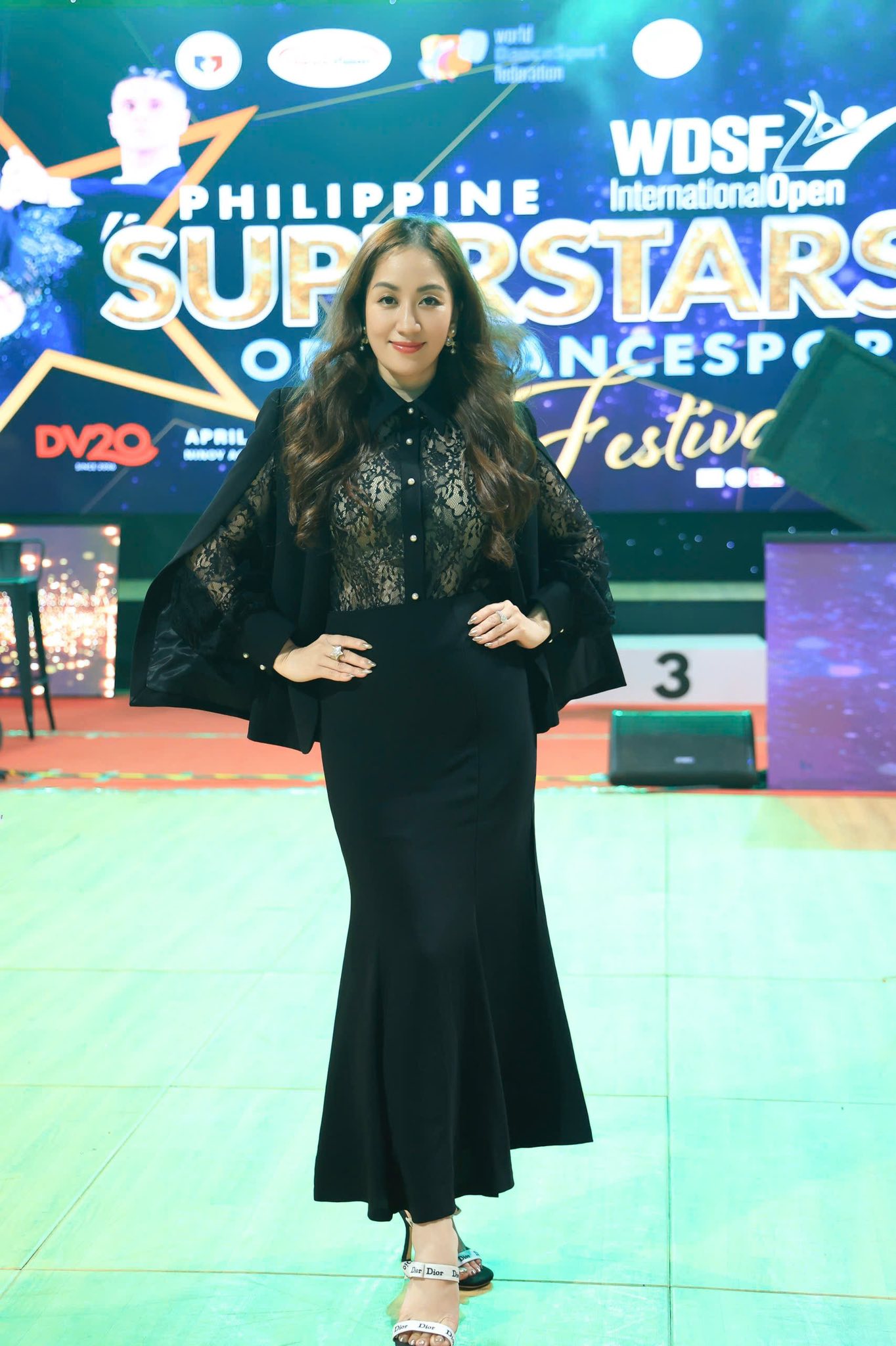 Kh&aacute;nh Thi khẳng định đẳng cấp trọng t&agrave;i tại Giải DanceSport Đ&ocirc;ng Nam &Aacute;, nhưng tại sao người được khen lại l&agrave; Hồng Thi? - Ảnh 3.