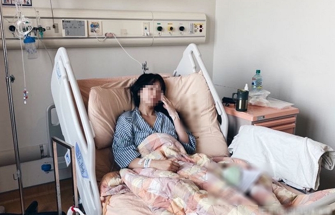 C&ocirc; g&aacute;i 22 tuổi mắc ung thư phổi nhưng 8 lần bị chuẩn đo&aacute;n sai, nguy&ecirc;n nh&acirc;n bệnh đến từ một th&oacute;i quen - Ảnh 1.