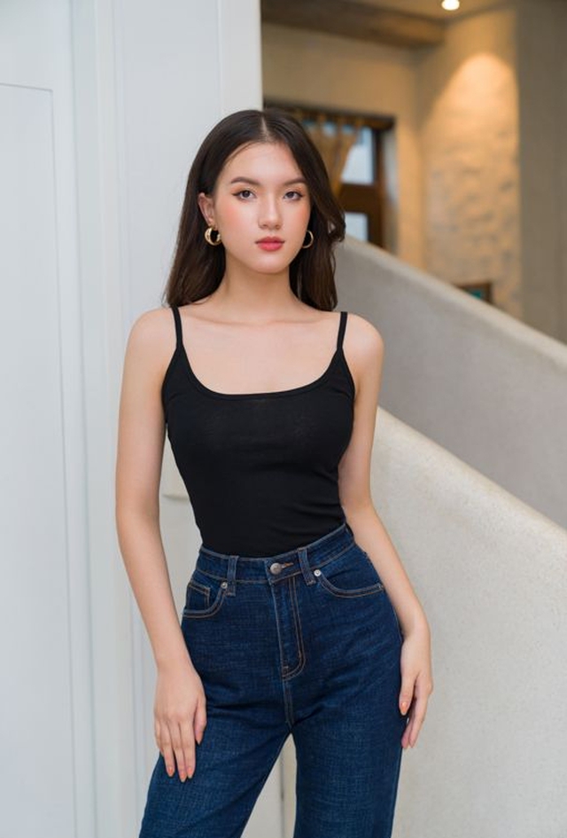 "Bad girl đẹp nhất Cbiz" bước xuống xe hơi khiến vạn người th&iacute;ch: Mặc đơn giản m&agrave; cuốn d&atilde; man!- Ảnh 7.